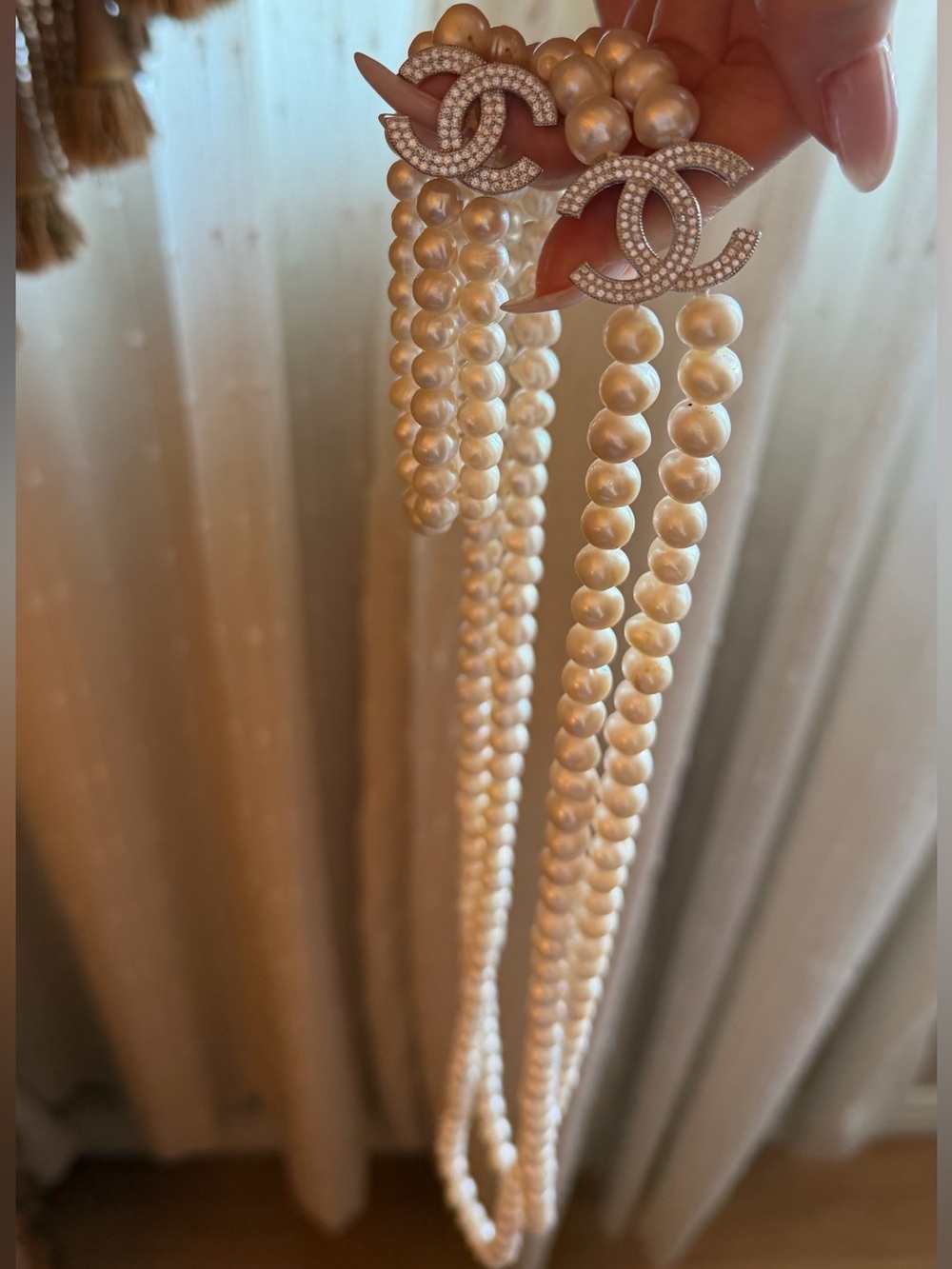Pearlescent Faux Pearl Necklace & Bracelet Set